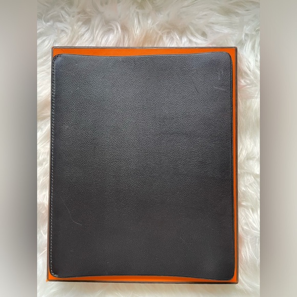 HERMES Station Veau Swift iPad Case - Picture 9 of 16
